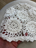 Cappellino crochet centrino
