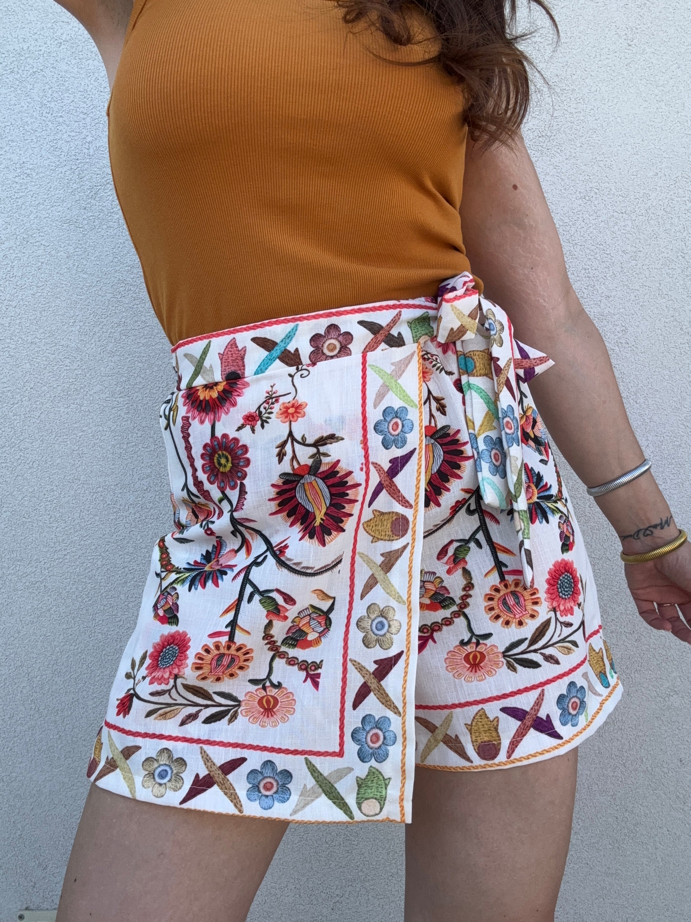 Short pareo
