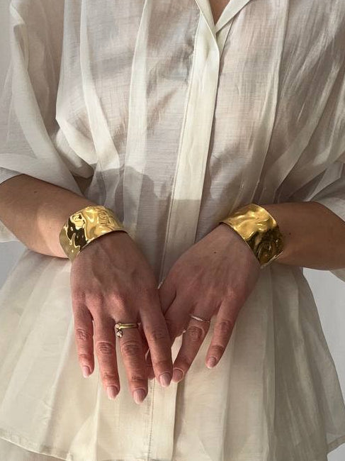 Bracciale rigido martellato